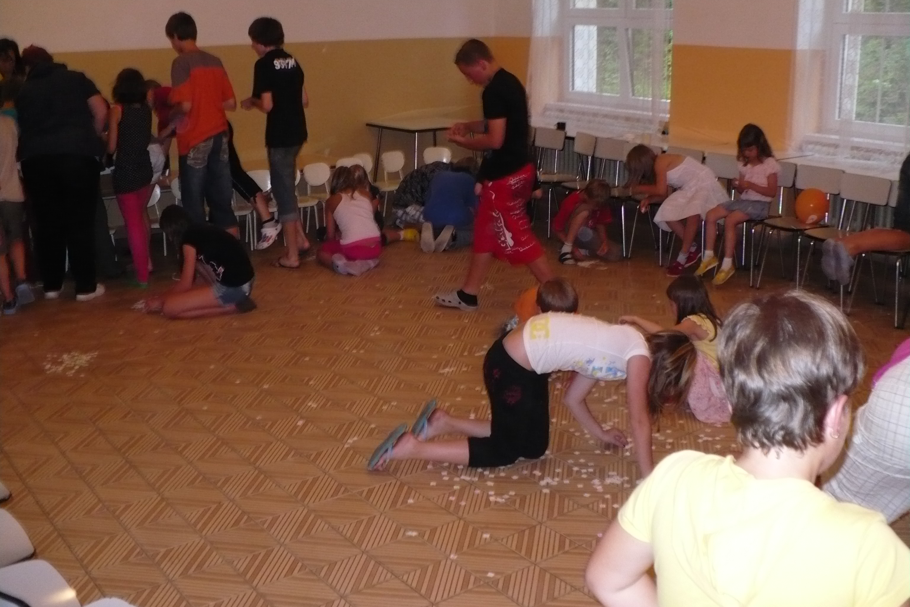 sbíráme písmenka, skládáme slova a dostaneme sladkosti